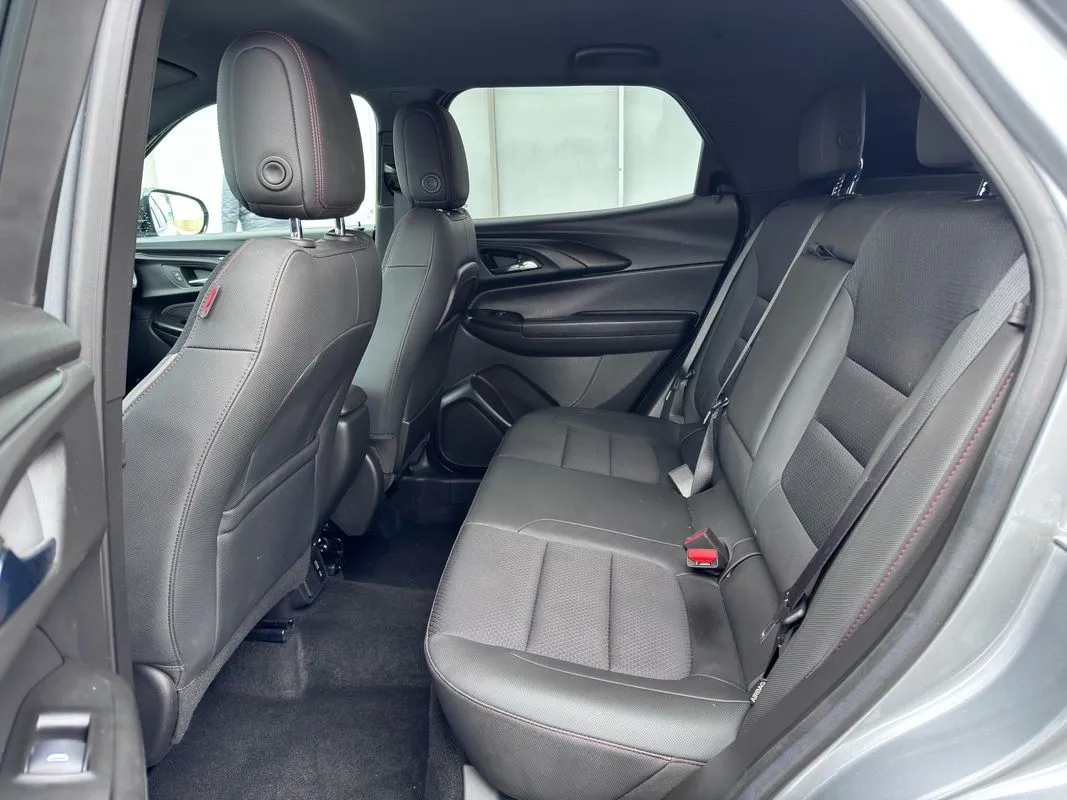 2023 Chevrolet TrailBlazer RS - Photo 35