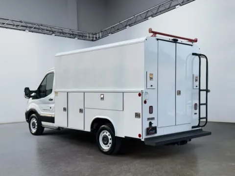 More photos of 2022 Ford Transit 350 Cutaway at Grace Auto Group, PA
