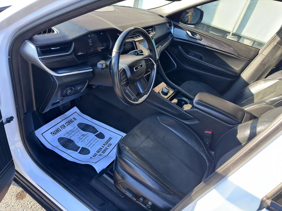 2021 Jeep Grand Cherokee L Altitude - Photo 13
