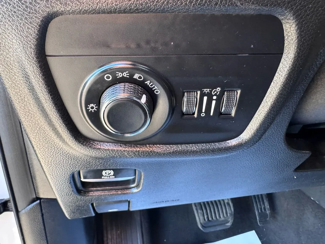 2021 Jeep Grand Cherokee L Altitude - Photo 11