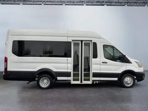 More photos of 2023 Ford Transit 350 HD High Roof Extended 13 Passenger at Grace Auto Group, PA