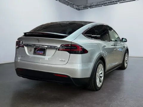 More photos of 2018 Tesla Model X 100D at Grace Auto Group, PA