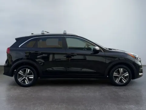 More photos of 2022 Kia Niro Plug-In Hybrid LXS at Grace Auto Group, PA