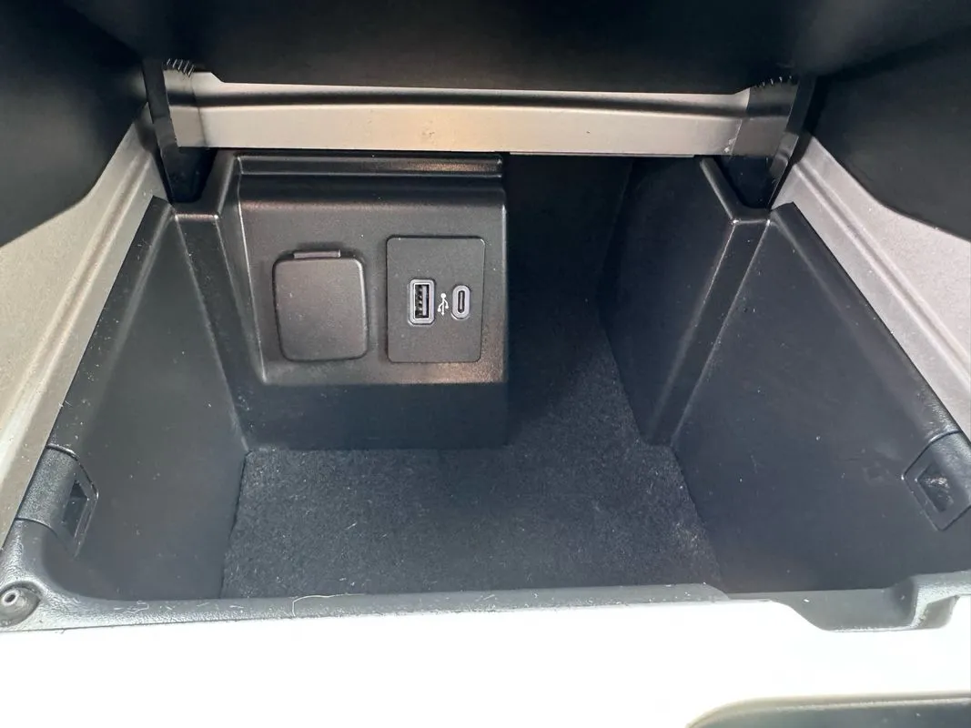 2022 Ford Explorer Limited - Photo 28