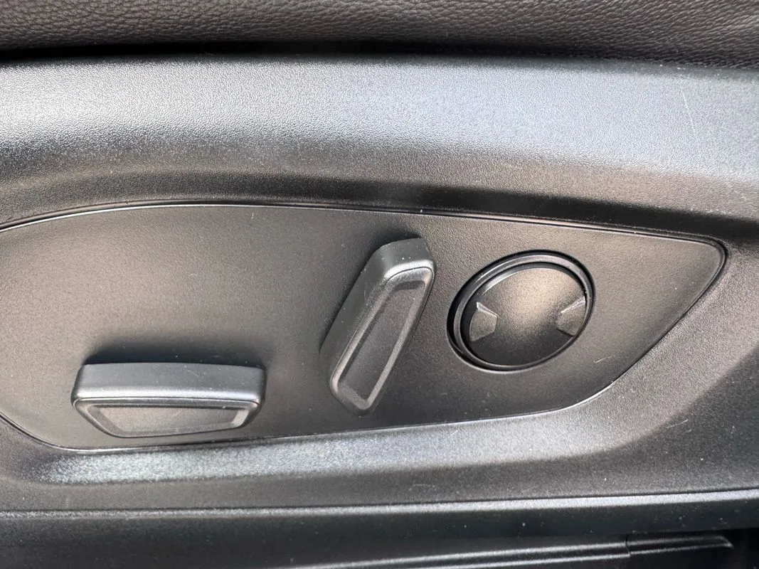 2022 Ford Explorer Limited - Photo 15