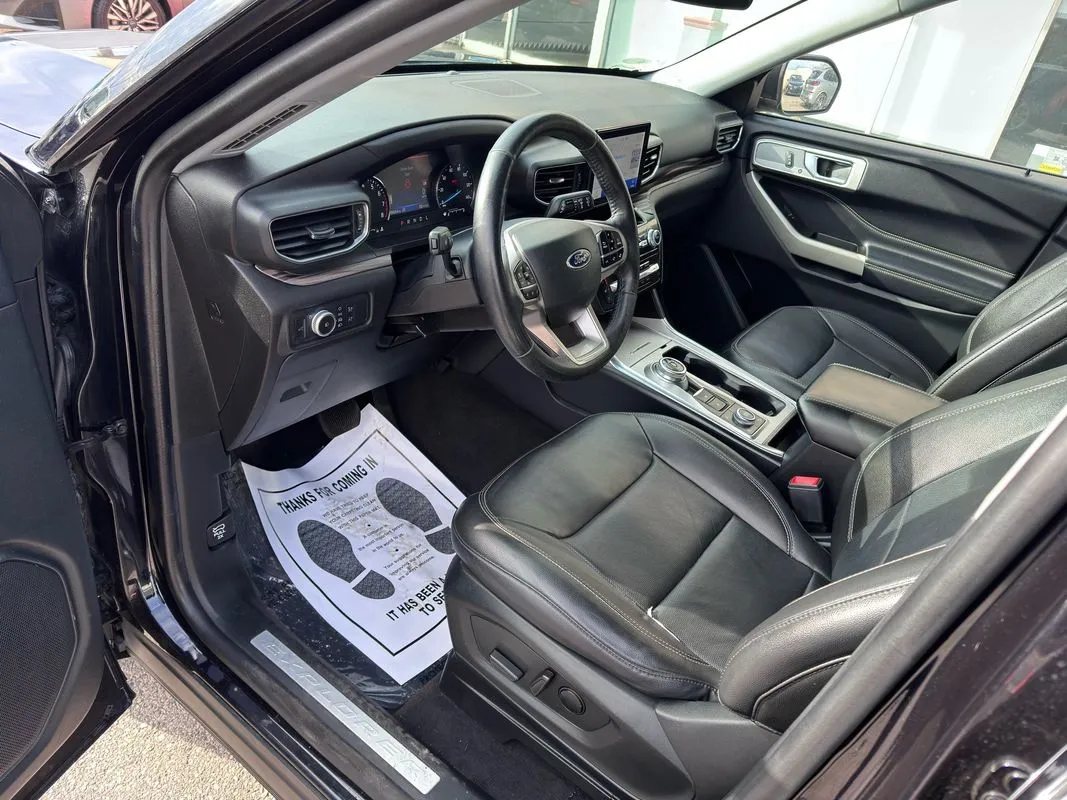 2022 Ford Explorer Limited - Photo 16