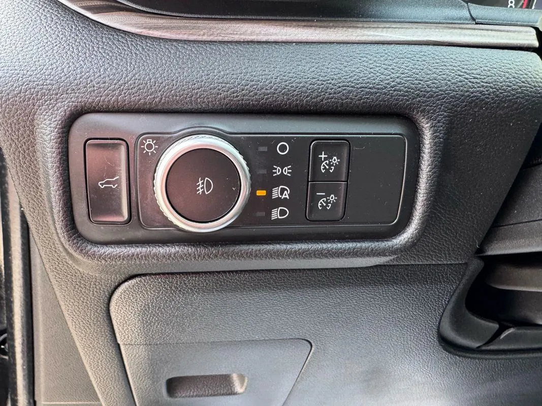 2022 Ford Explorer Limited - Photo 14