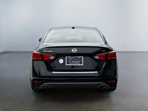 More photos of 2022 Nissan Altima SR FWD at Grace Auto Group, PA