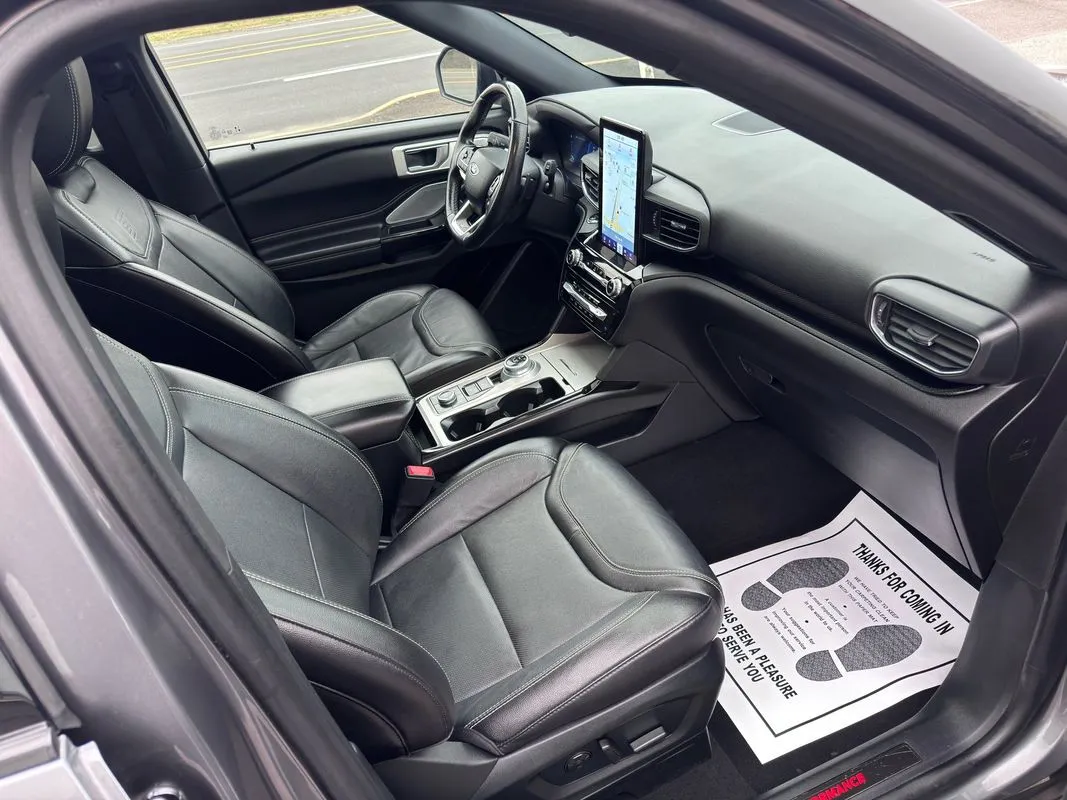 2022 Ford Explorer ST - Photo 31