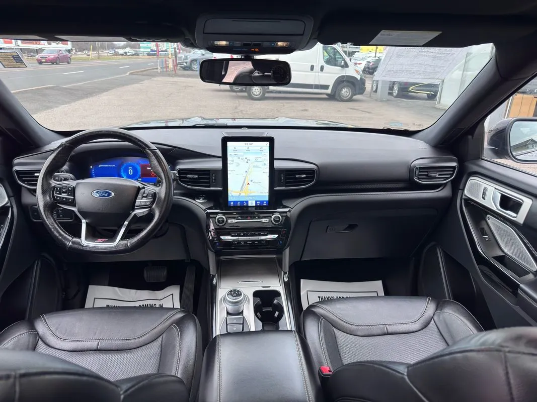 2022 Ford Explorer ST - Photo 40