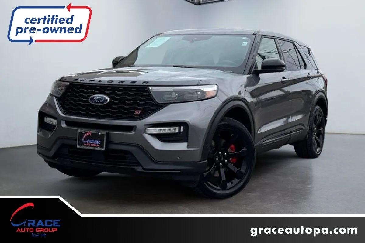 2022 Ford Explorer ST 4WD's photo