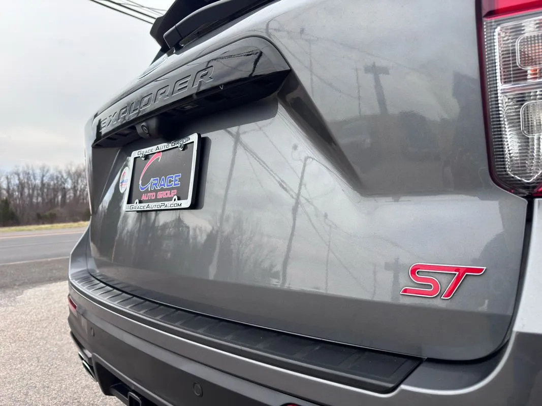 2022 Ford Explorer ST - Photo 47