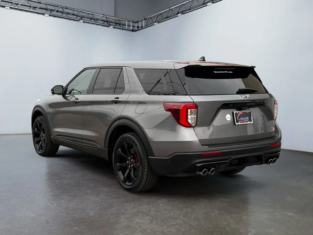 2022 Ford Explorer ST - Photo 7