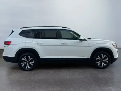 More photos of 2024 Volkswagen Atlas 2.0T SE at Grace Auto Group, PA