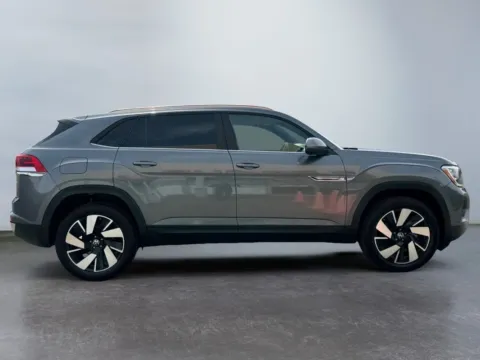 More photos of 2024 Volkswagen Atlas Cross Sport 2.0T SE w/Technology at Grace Auto Group, PA