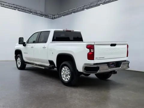 More photos of 2022 Chevrolet Silverado 2500HD 4WD Crew Cab Standard Bed LT at Grace Auto Group, PA