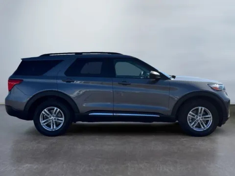 More photos of 2022 Ford Explorer XLT at Grace Auto Group, PA