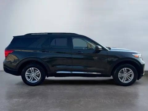 More photos of 2023 Ford Explorer XLT at Grace Auto Group, PA