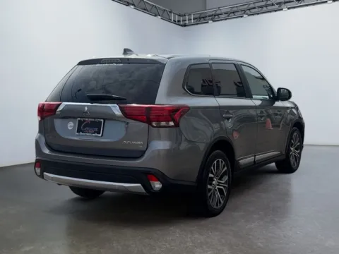 More photos of 2018 Mitsubishi Outlander SE at Grace Auto Group, PA