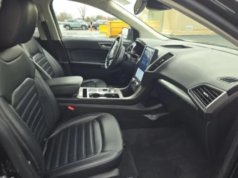 Photos of 2023 Ford Edge SEL for sale in Morrisville, PA at Grace Auto Group