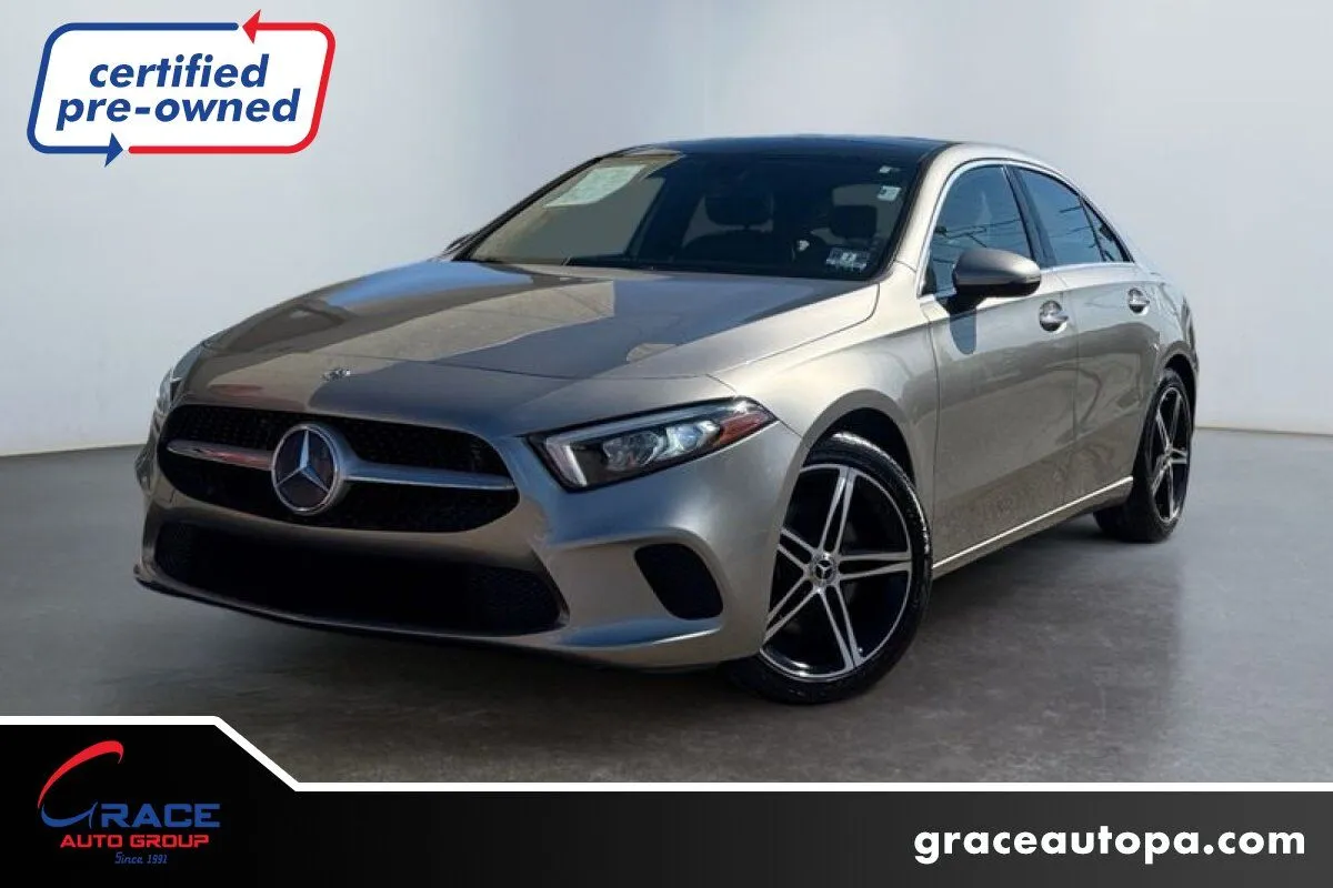 2019 Mercedes-Benz A-Class A220 4MATIC's photo