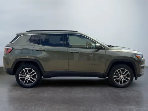 More photos of 2017 Jeep New Compass Latitude 4x4 at Grace Auto Group, PA