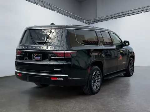More photos of 2024 Jeep Wagoneer L Series II 4x4 at Grace Auto Group, PA