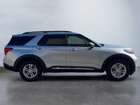 More photos of 2022 Ford Explorer XLT at Grace Auto Group, PA