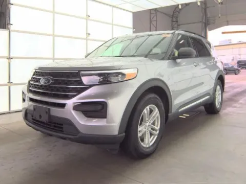 Gray 2022 Ford Explorer XLT for sale in Morrisville, PA