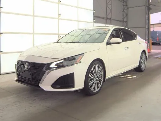 White 2023 Nissan Altima SL Intelligent AWD for sale in Morrisville, PA