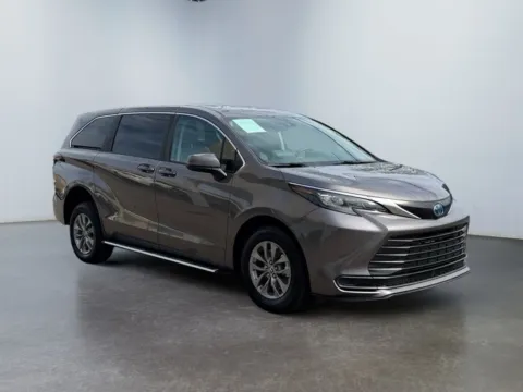More photos of 2024 Toyota Sienna LE at Grace Auto Group, PA