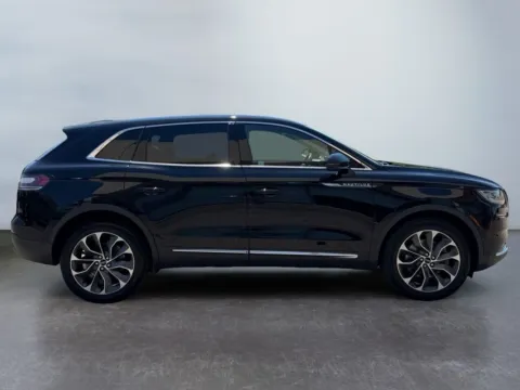 More photos of 2021 Lincoln Nautilus Reserve at Grace Auto Group, PA