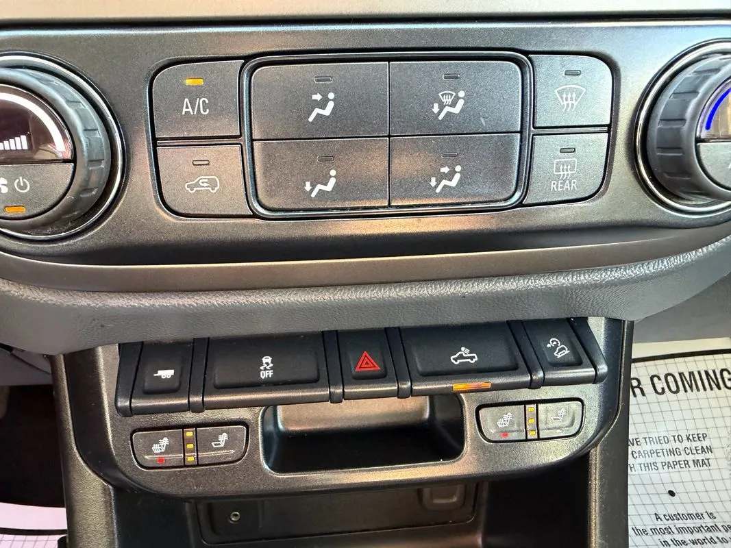 2018 Chevrolet Colorado Z71 - Photo 22