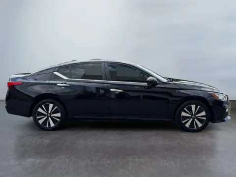 More photos of 2022 Nissan Altima SV FWD at Grace Auto Group, PA