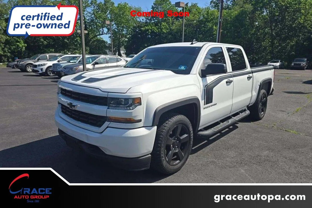 2018 Chevrolet Silverado 1500 Custom 4X4 Crew Cab Short Box's photo
