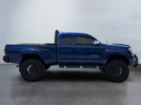 More photos of 2014 Toyota Tacoma at Grace Auto Group, PA