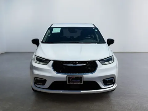 Photos of 2024 Chrysler Pacifica Hybrid Select for sale in Morrisville, PA at Grace Auto Group