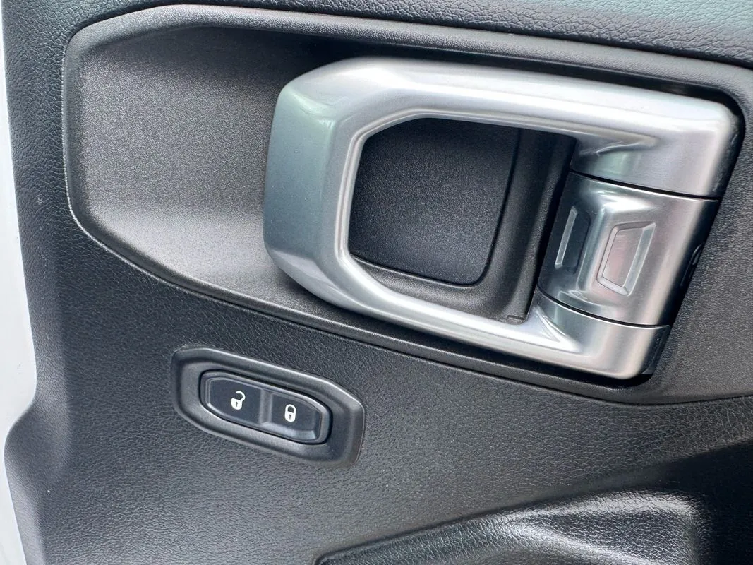 2020 Jeep Gladiator Sport S - Photo 28