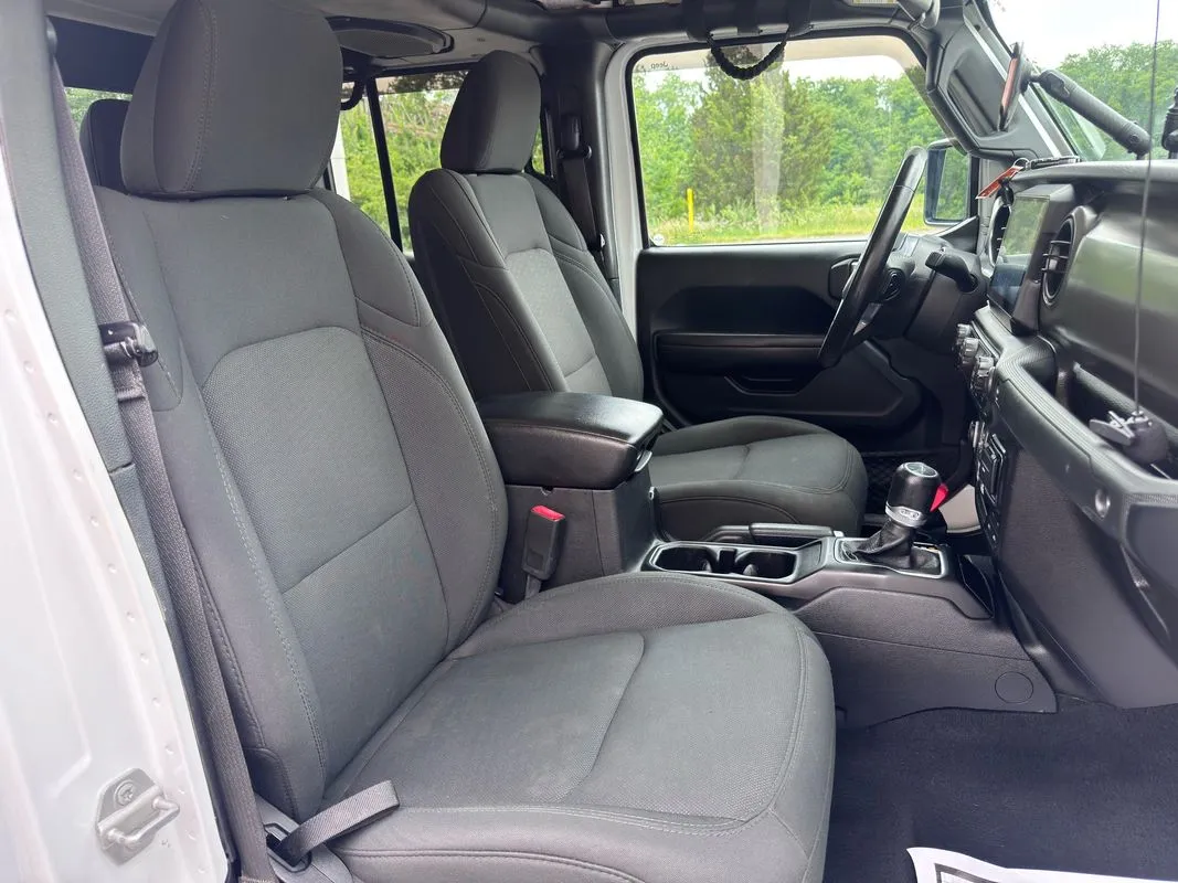 2020 Jeep Gladiator Sport S - Photo 31