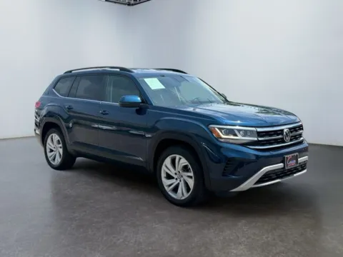 Another view of 2022 Volkswagen Atlas 3.6L V6 SE w/Technology for sale in Morrisville, PA at Grace Auto Group