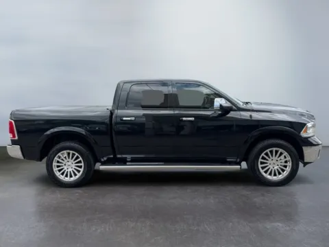 More photos of 2017 Ram 1500 Laramie Crew Cab 4x4 5'7" Box at Grace Auto Group, PA