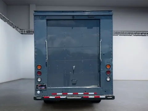 More photos of 2021 Ford Transit 350 HD Cutaway Box Truck at Grace Auto Group, PA