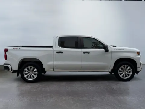 More photos of 2021 Chevrolet Silverado 1500 4WD Crew Cab Short Bed Custom at Grace Auto Group, PA