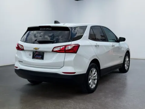 More photos of 2021 Chevrolet Equinox FWD LS at Grace Auto Group, PA