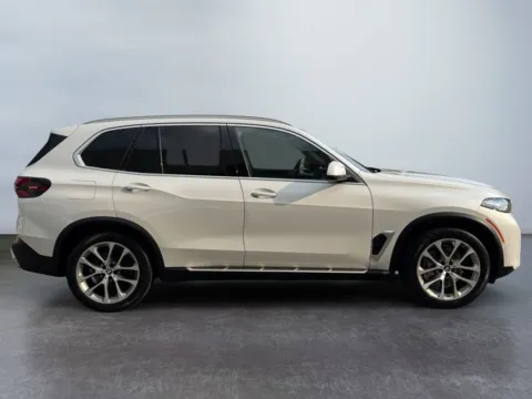 More photos of 2024 BMW X5 xDrive40i at Grace Auto Group, PA