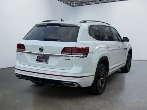 More photos of 2021 Volkswagen Atlas 3.6L V6 SE w/Technology R-Line at Grace Auto Group, PA
