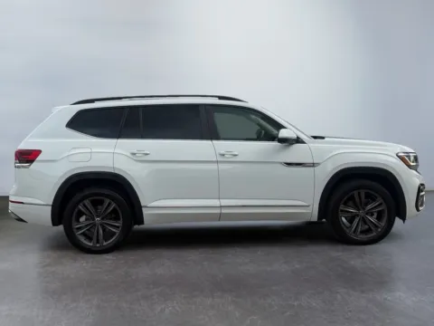 More photos of 2021 Volkswagen Atlas 3.6L V6 SE w/Technology R-Line at Grace Auto Group, PA