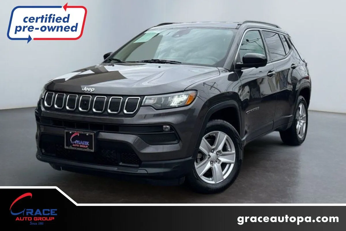 Gray 2022 Jeep Compass Latitude 4x4 for sale in Morrisville, PA