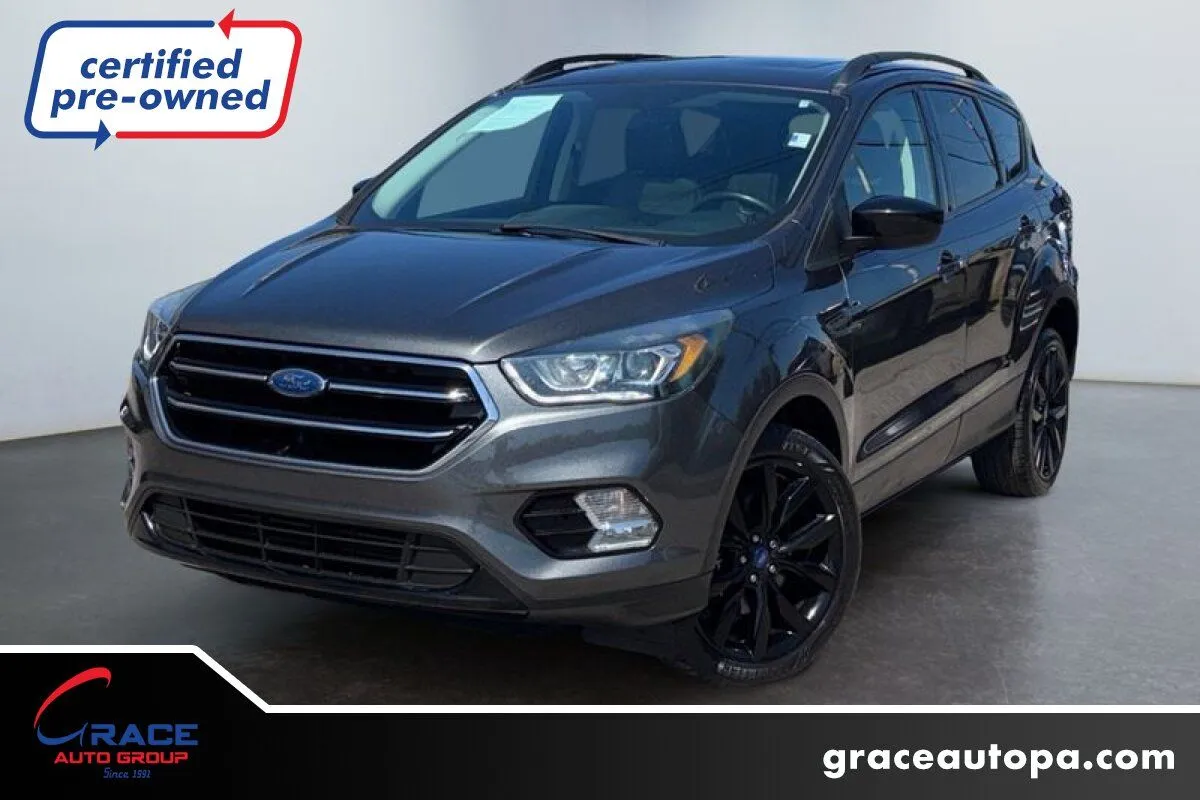 Gray 2017 Ford Escape SE for sale in Morrisville, PA