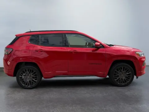 More photos of 2022 Jeep Compass (RED) Edition 4x4 at Grace Auto Group, PA